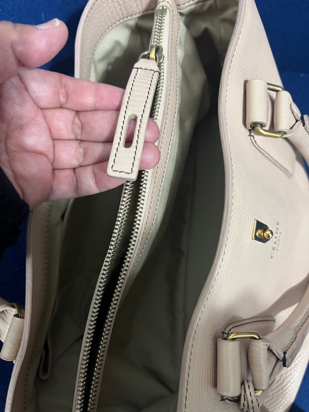 Authentic Celine Leather Tote Handbag in blush color made in italy - Picture 10 of 11